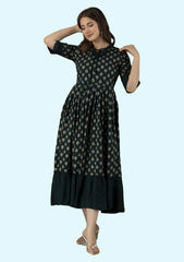 Women Floral Print Viscose Rayon Flared Kurta (Multicolor)