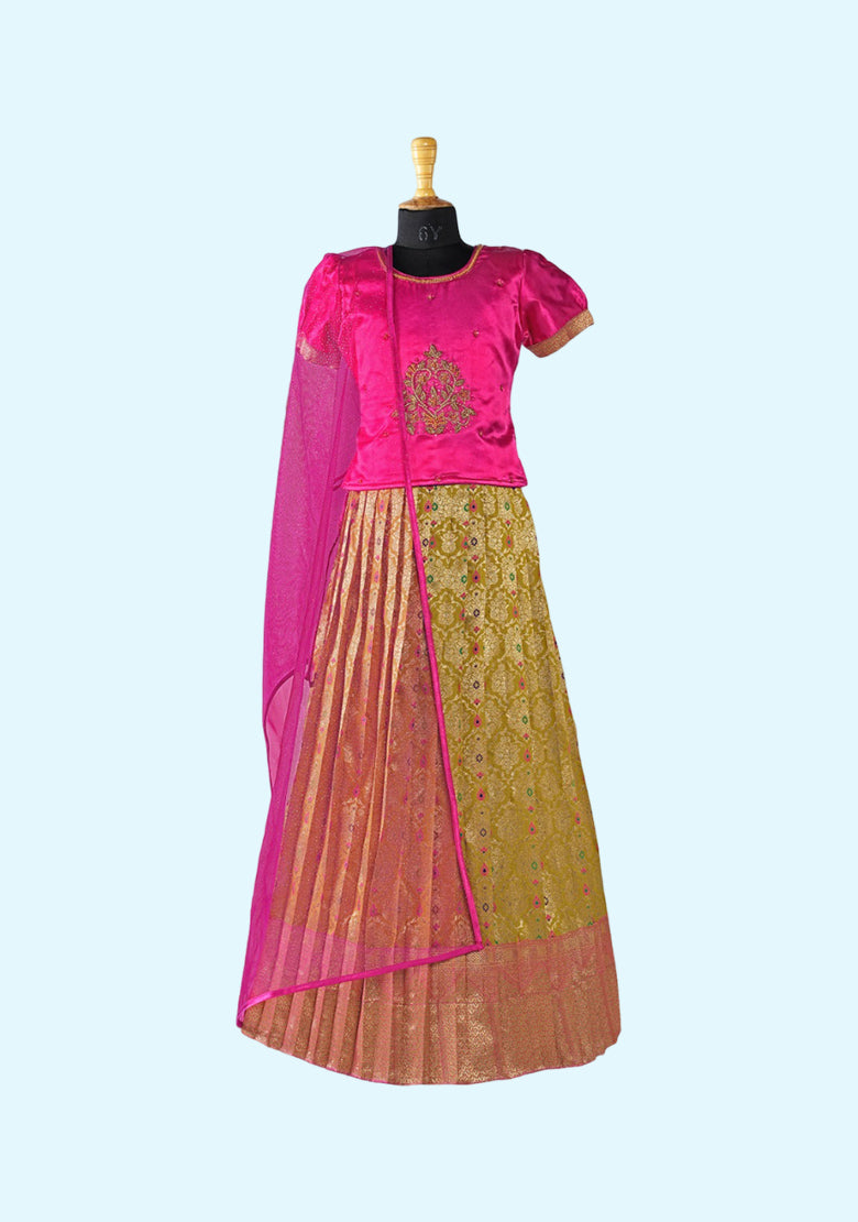 New Traditional Ethnic Wear for Girls Lehenga with Dupatta