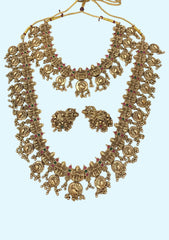 Guttapusulu Necklace and Earrings